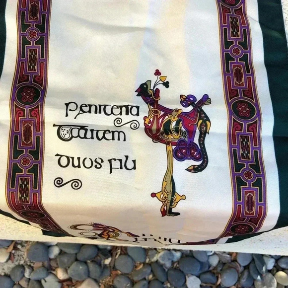 Book of Kell’s Scarf - Picture 4 of 8